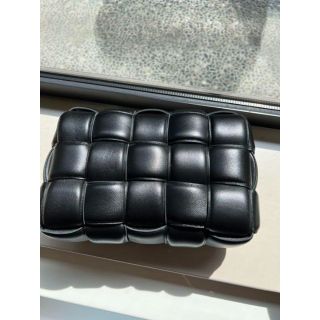 Bottega Veneta - BOTTEGA VENETA パデッド カセット ショルダーバッグ