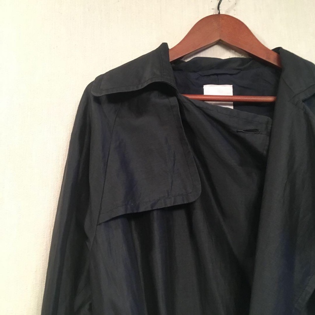 新品 TOUJOURS トゥジュー トレンチコートシルクリネン 新品 TOUJOURS トゥジュー トレンチコートシルクリネン