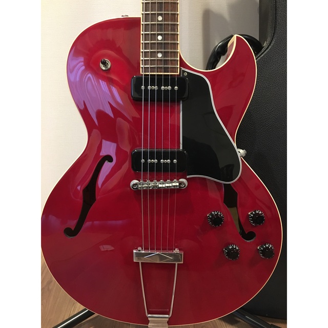 Gibson(ギブソン)のGibson ギブソン ES135 セミアコ　日本限定仕様 楽器のギター(エレキギター)の商品写真