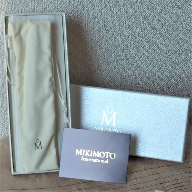 MIKIMOTO(ミキモト)のMIKIMOTO リップブラシ パール付き 【未使用】✾ コスメ/美容のメイク道具/ケアグッズ(ブラシ・チップ)の商品写真