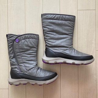 クロックス(crocs)の【新品・未使用】crocs ブーツ　W7(ブーツ)