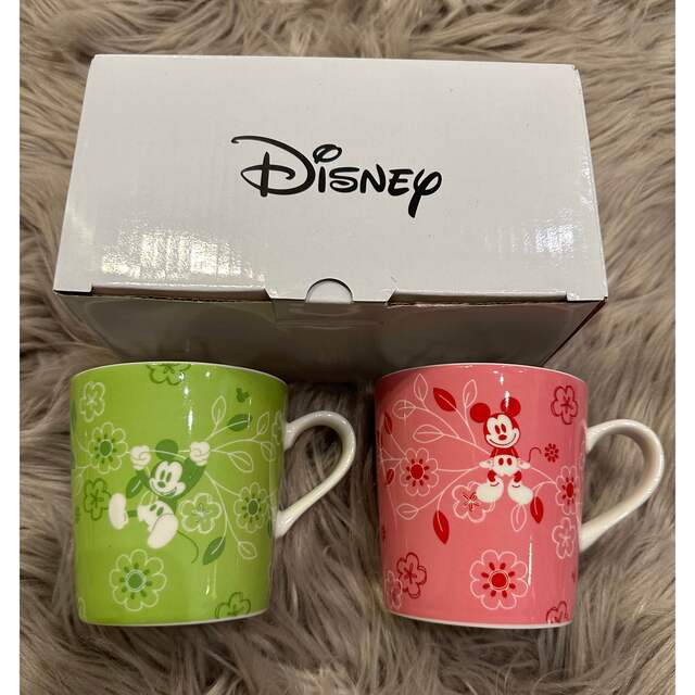 Disney(ディズニー)のDisney ミッキーミニーペアマグカップ　箱付き インテリア/住まい/日用品のキッチン/食器(グラス/カップ)の商品写真
