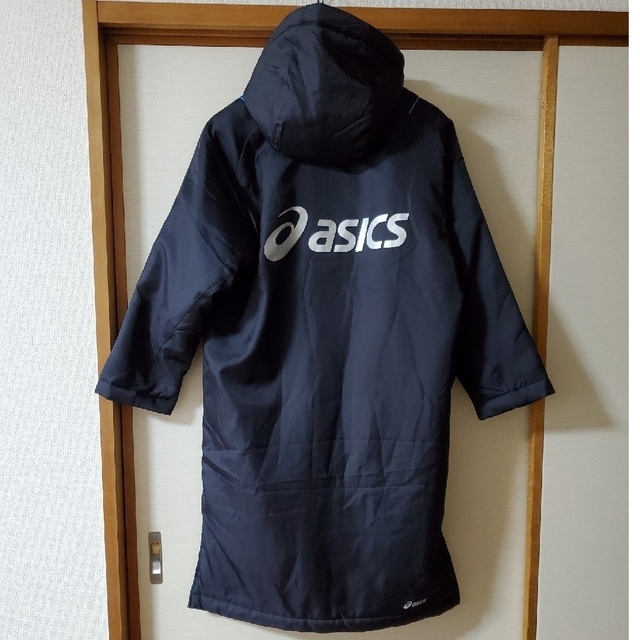 asics(アシックス)のベンチコート　140　アシックス キッズ/ベビー/マタニティのキッズ服男の子用(90cm~)(コート)の商品写真