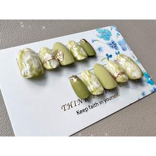 抹茶ラテ 白 緑 ネイルチップ ミラーネイル ミラー ニュアンス コスメ/美容のネイル(つけ爪/ネイルチップ)の商品写真