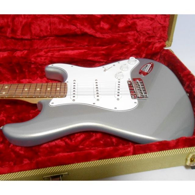 Fender 年製 ほぼ新品! Fender Mexico Player ストラトの通販