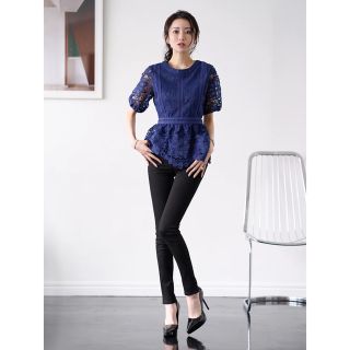 EmiriaWiz - 定価1.5万EmiriaWiz完売ケミカルレースペプラムトップスS