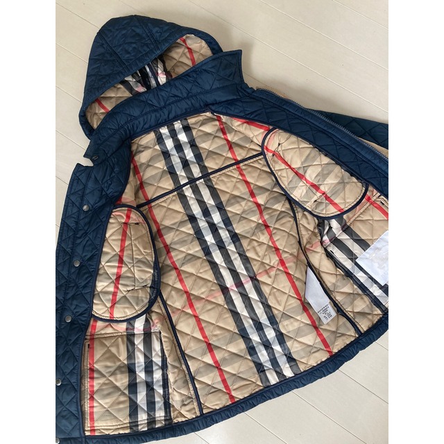 超歓迎即納 BURBERRY バーバリー☆128cm/8Y キルティングコート 男の子の通販 by リュウ's shop｜バーバリーならラクマ 