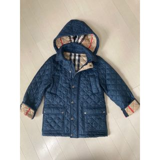 バーバリー(BURBERRY)のバーバリー★128cm/8Y キルティングコート　男の子(コート)