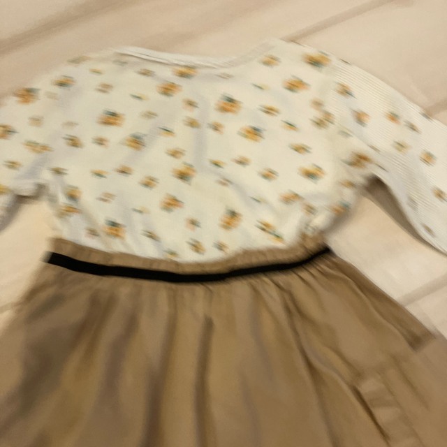 西松屋(ニシマツヤ)のワンピース　130 キッズ/ベビー/マタニティのキッズ服女の子用(90cm~)(ワンピース)の商品写真