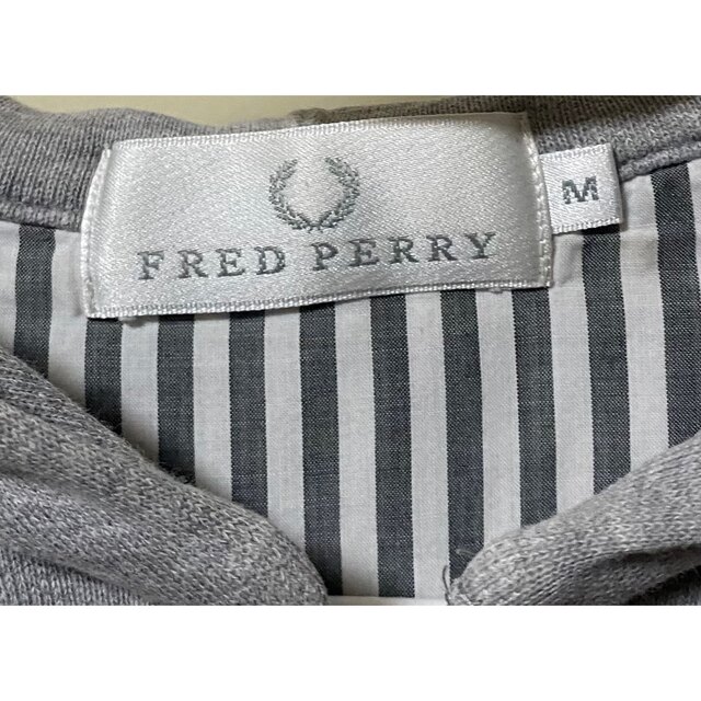 FRED PERRY(フレッドペリー)のパーカー　古着 レディースのトップス(パーカー)の商品写真