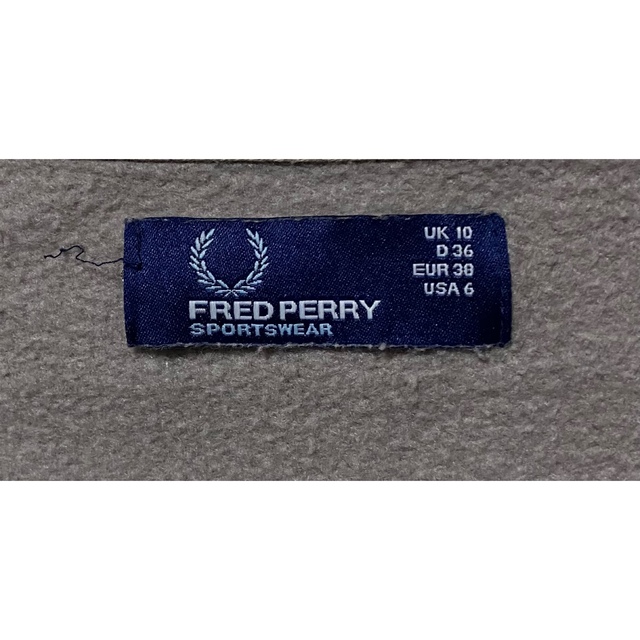 FRED PERRY(フレッドペリー)のパーカー　古着 レディースのトップス(パーカー)の商品写真