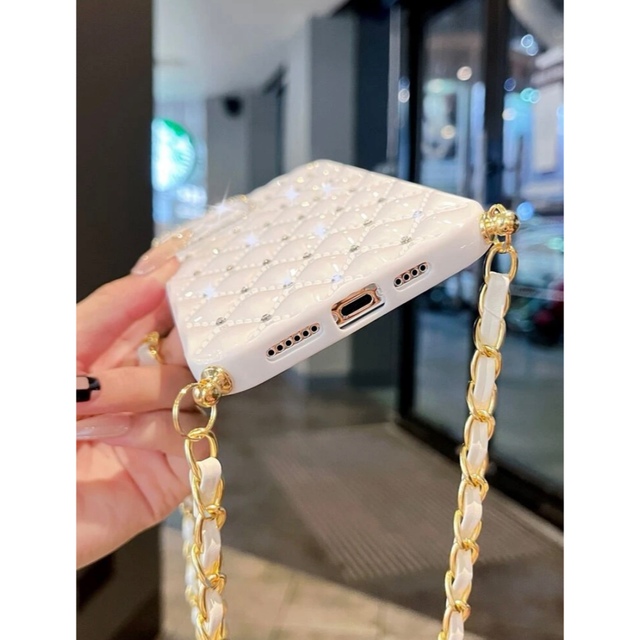 BARNEYS NEW YORK(バーニーズニューヨーク)の【新品】チェーン付きスマホケース　肩掛けスマホケース　シャネル　ディオール　ルネ スマホ/家電/カメラのスマホアクセサリー(iPhoneケース)の商品写真