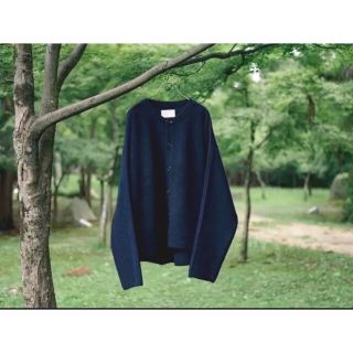 オーラリー(AURALEE)の【maa様専用】YOKE 7G ALPACA WOOL カーディガン(カーディガン)