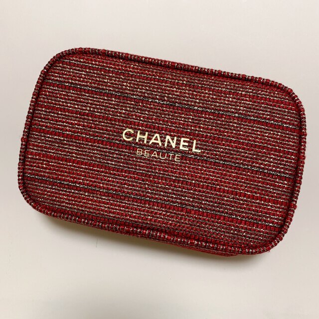 CHANEL(シャネル)のシャネル　ホリデー　限定ポーチ　シャネルビューティーハウス レディースのファッション小物(ポーチ)の商品写真