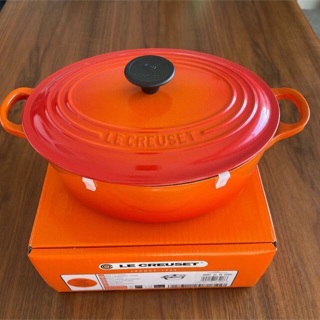 LE CREUSET ルクルーゼ 鍋　オーバル23㎝