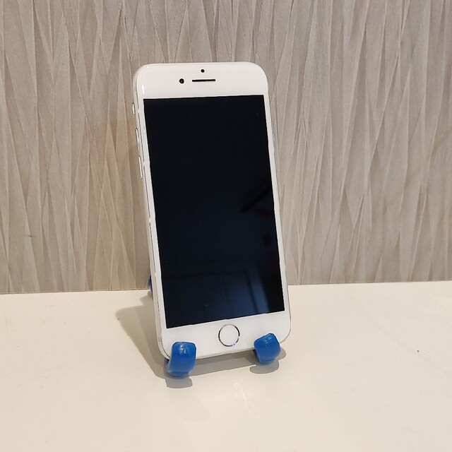 SIMロック解除 iPhone7 32gb シルバー スマートフォン/携帯電話 SIMロック解除 iPhone7 32gb シルバー スマートフォン/携帯電話