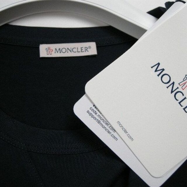 MONCLER(モンクレール)のサイズXXL◆新品 本物◆モンクレール  半袖 2連ロゴワッペンTシャツ メンズ メンズのトップス(Tシャツ/カットソー(半袖/袖なし))の商品写真