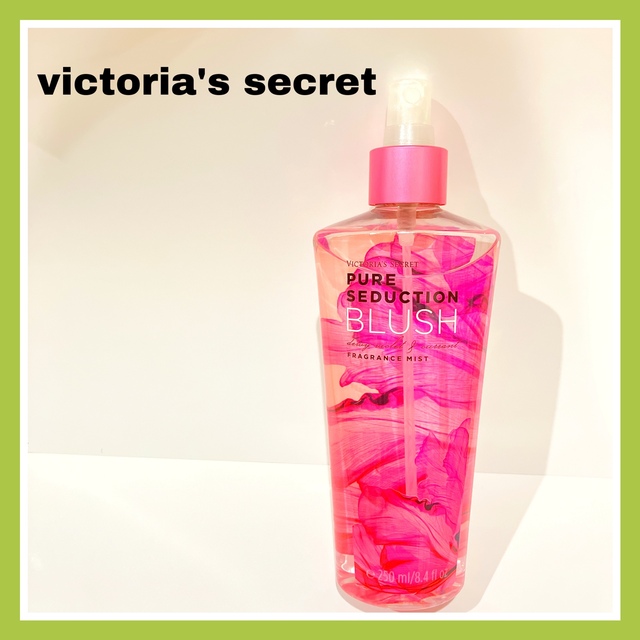 Victoria's Secret(ヴィクトリアズシークレット)のヴィクトリアシークレット ボディミスト シアラブ  250mL フレグランス香水 コスメ/美容の香水(香水(女性用))の商品写真