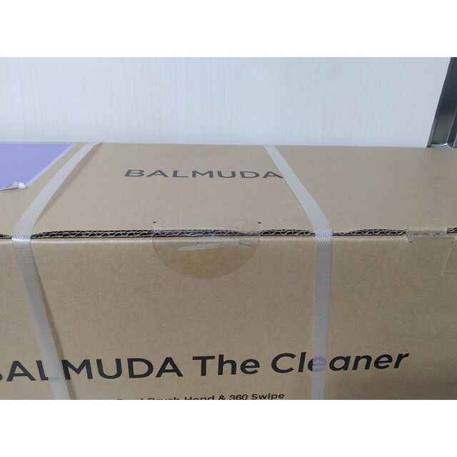 BALMUDA(バルミューダ)のBALMUDA The Cleaner ホワイト C01A-WH スマホ/家電/カメラの生活家電(掃除機)の商品写真