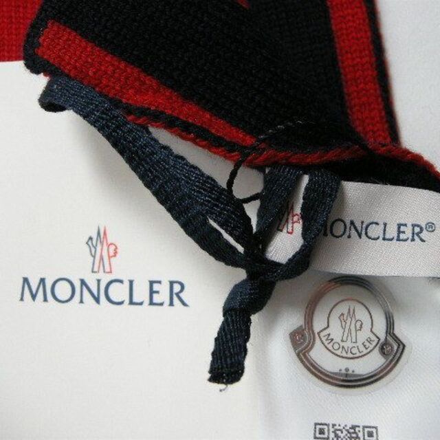 MONCLER(モンクレール)の新品 本物◆モンクレール ストライプ柄 ウールニットマフラー ストール  メンズのファッション小物(マフラー)の商品写真