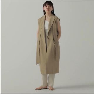 louren cocoon long vest(トレンチコート)