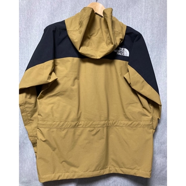 The North Face mountain light jacket BK 1