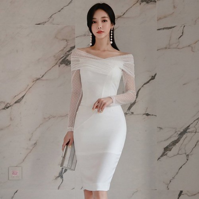 【本日限定セール】andyジャンル 韓国ファッション 白袖レースキャバドレス