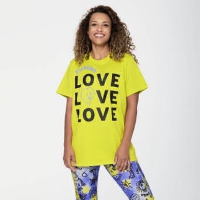 Zumba(ズンバ)の専用　zumba ズンバウエア　Tシャツ　カットソー　トップス　XS/Sサイズ レディースのトップス(Tシャツ(半袖/袖なし))の商品写真