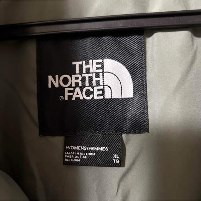 THE NORTH FACE(ザノースフェイス)の専用！超希少 グレーカーキ 刺繍 ノースフェイス マウンテンパーカー レディースのジャケット/アウター(その他)の商品写真