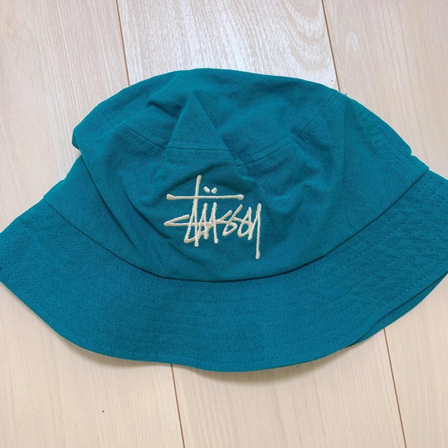 STUSSY(ステューシー)のstussy バケハ レディースの帽子(ハット)の商品写真