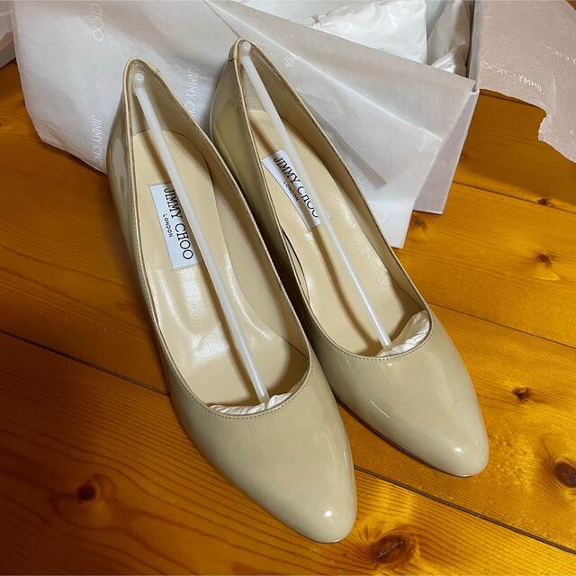 ジミーチュウ パテントパンプス-