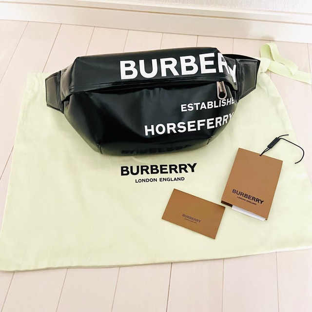 BURBERRY(バーバリー)の美品 バーバリー ホースフェリープリント  ベルトバッグ メンズのバッグ(ボディーバッグ)の商品写真