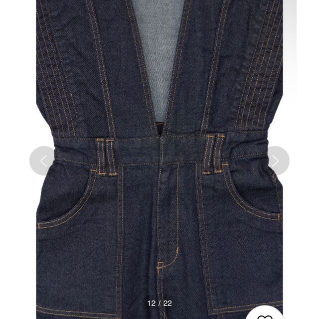 Ameri VINTAGE(アメリヴィンテージ)のAMERI V NECK DENIM JUMPSUIT レディースのパンツ(サロペット/オーバーオール)の商品写真