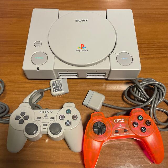 PlayStation1 本体　コントローラー2個セット | フリマアプリ ラクマ