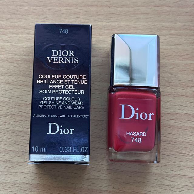 Dior(ディオール)のDior ヴェルニ ネイル エナメル 748 アザール コスメ/美容のネイル(マニキュア)の商品写真