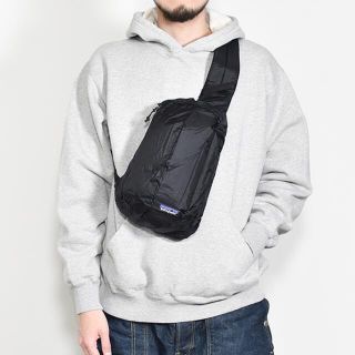 パタゴニア(patagonia)のpatagonia ウルトラライトブラックホールスリング　8L(ボディーバッグ)