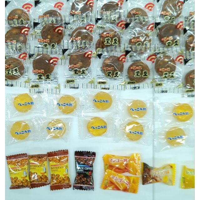 キャンディ☆バラ５３個と１袋 食品/飲料/酒の食品(菓子/デザート)の商品写真
