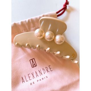 アレクサンドルドゥパリ(Alexandre de Paris)のAlexander de Parisアレクサンドルドゥパリ　パールクリップ　新品(バレッタ/ヘアクリップ)