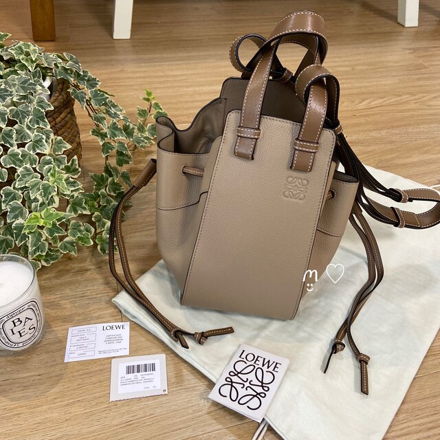 LOEWE ロエベ レザー ハンモック スモール ハンド/ショルダーバッグkannusedブランド