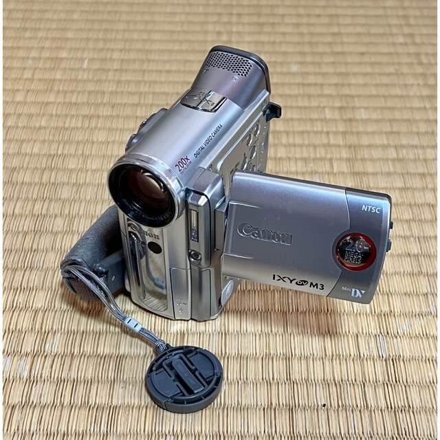 Canon(キヤノン)のキヤノン　IXY DV M3 ミニDVカメラ　ユーズド スマホ/家電/カメラのカメラ(ビデオカメラ)の商品写真