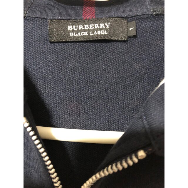 BURBERRY BLACK LABEL(バーバリーブラックレーベル)の【極美品】バーバリーブラックレーベルジップパーカーネイビー メンズのトップス(パーカー)の商品写真