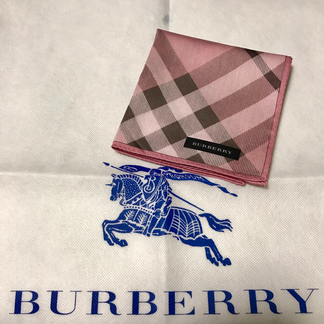 BURBERRY(バーバリー)のBURBERRY 新品 ハンカチ レディースのファッション小物(ハンカチ)の商品写真