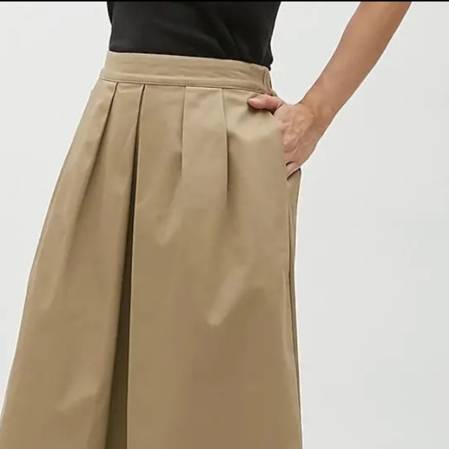 GU(ジーユー)のGU チノ マキシ スカート ベージュ Sサイズ レディースのスカート(ロングスカート)の商品写真