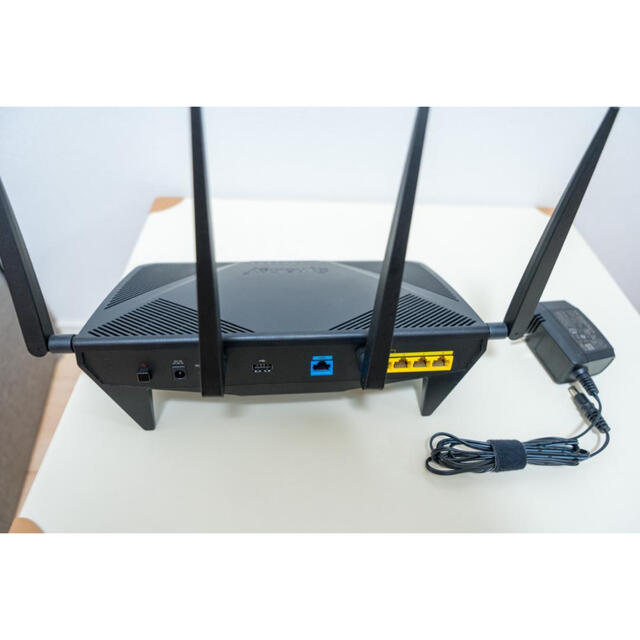 Synology Router RT2600ac シノロジー ルーター スマホ/家電/カメラのPC/タブレット(PC周辺機器)の商品写真