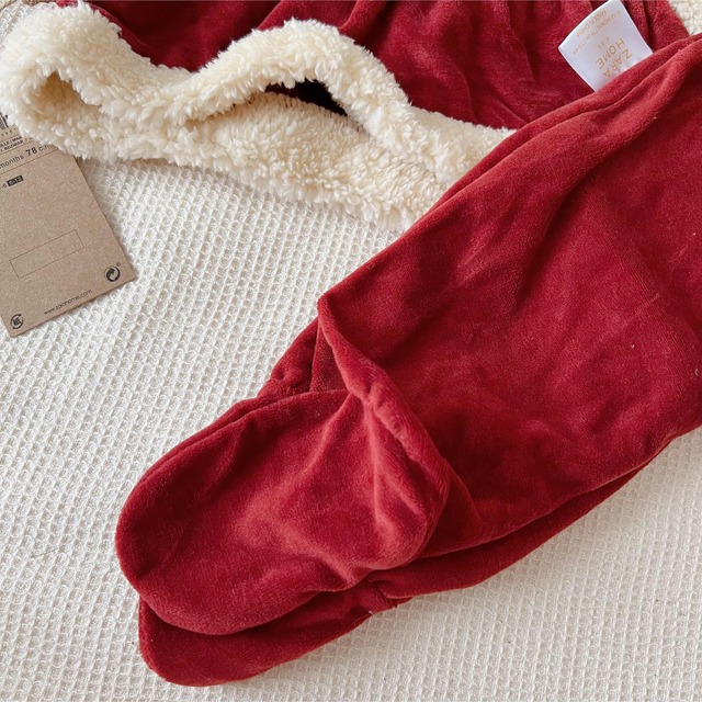 ZARA HOME(ザラホーム)のZARA HOME サンタ服 78size キッズ/ベビー/マタニティのベビー服(~85cm)(その他)の商品写真