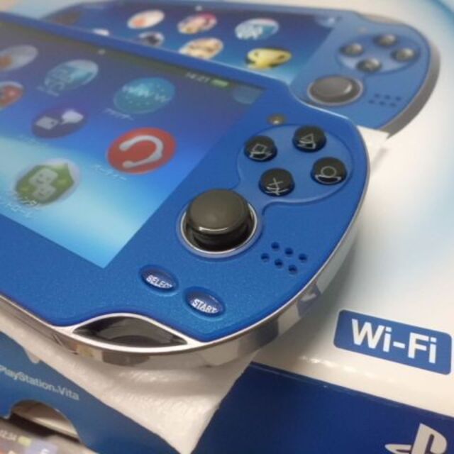 PlayStation Vita(プレイステーションヴィータ)のPSVITA PCH-1000 エンタメ/ホビーのゲームソフト/ゲーム機本体(携帯用ゲーム機本体)の商品写真