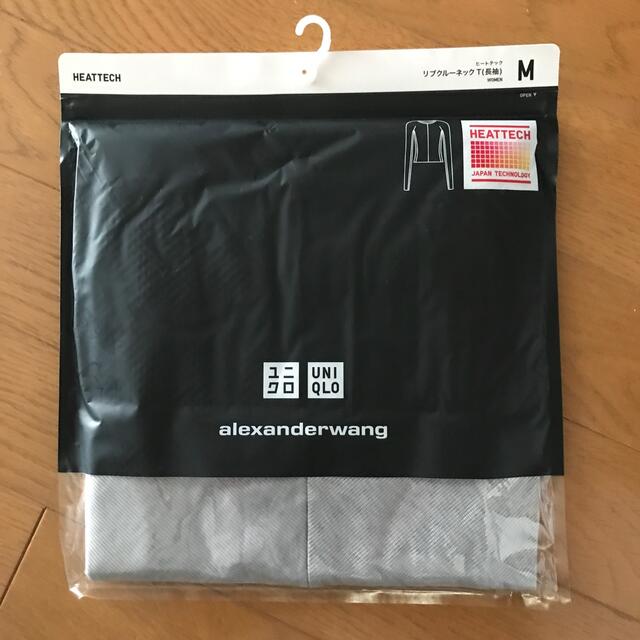 Alexander Wang(アレキサンダーワン)のユニクロ×アレキサンダーワン ヒートテック M グレー レディースの下着/アンダーウェア(アンダーシャツ/防寒インナー)の商品写真