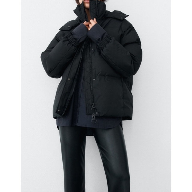 ZARA(ザラ)のフード付きジャケット レディースのジャケット/アウター(ダウンジャケット)の商品写真