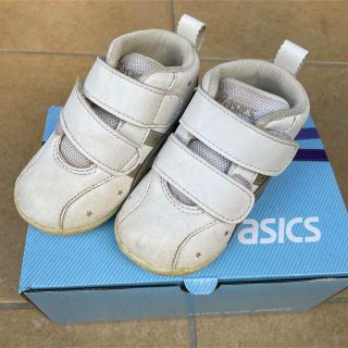 アシックス(asics)のasics スクスク アミュレファースト 13cm ホワイト×シャンパンゴールド(スニーカー)