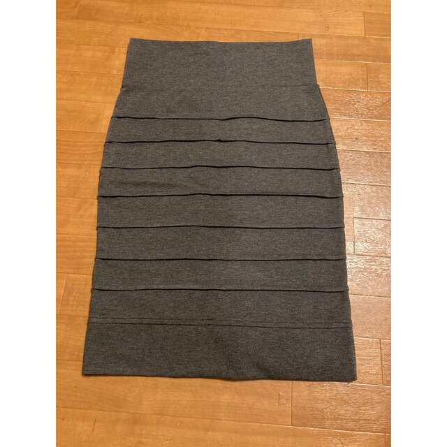 裏起毛　タイトスカート  チャコールグレー レディースのスカート(ひざ丈スカート)の商品写真